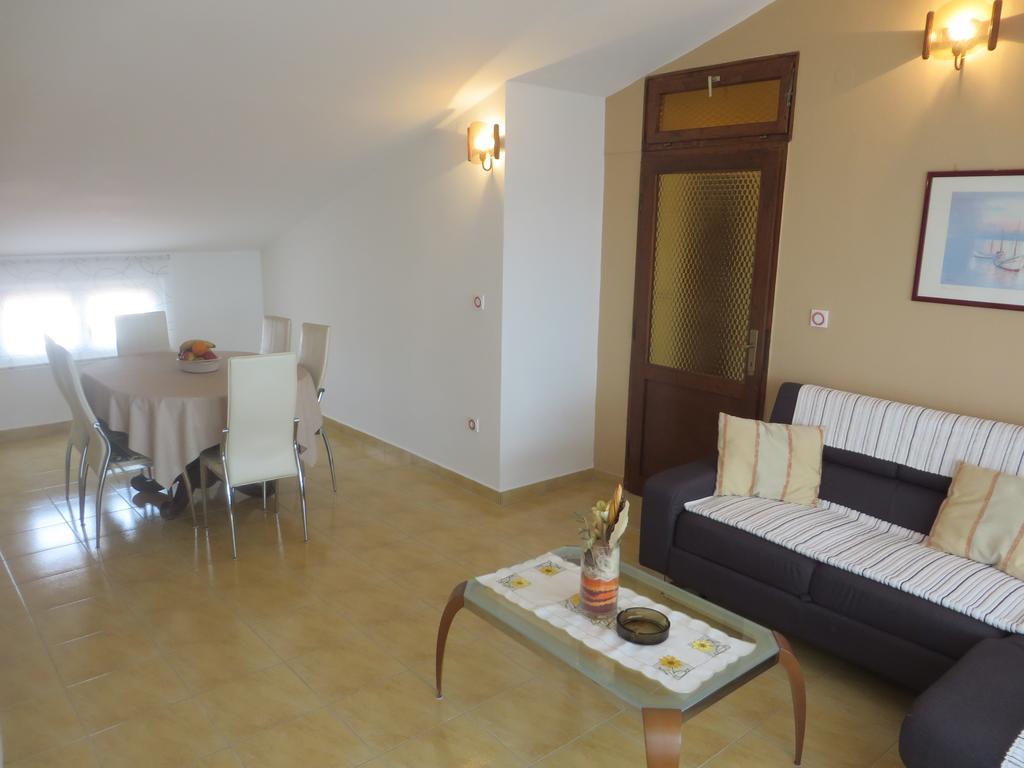 Apartments Gloria Biograd Na Moru Habitación foto